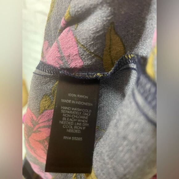 Express Off the Shoulder Floral Print Romper Flowy Ruffled Sleeves - Picture 5 of 7